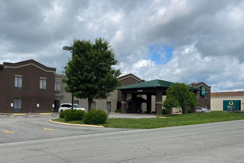 Comfort Inn 巴兹敦 外观 照片