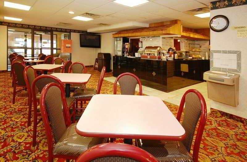 Comfort Inn 巴兹敦 餐厅 照片