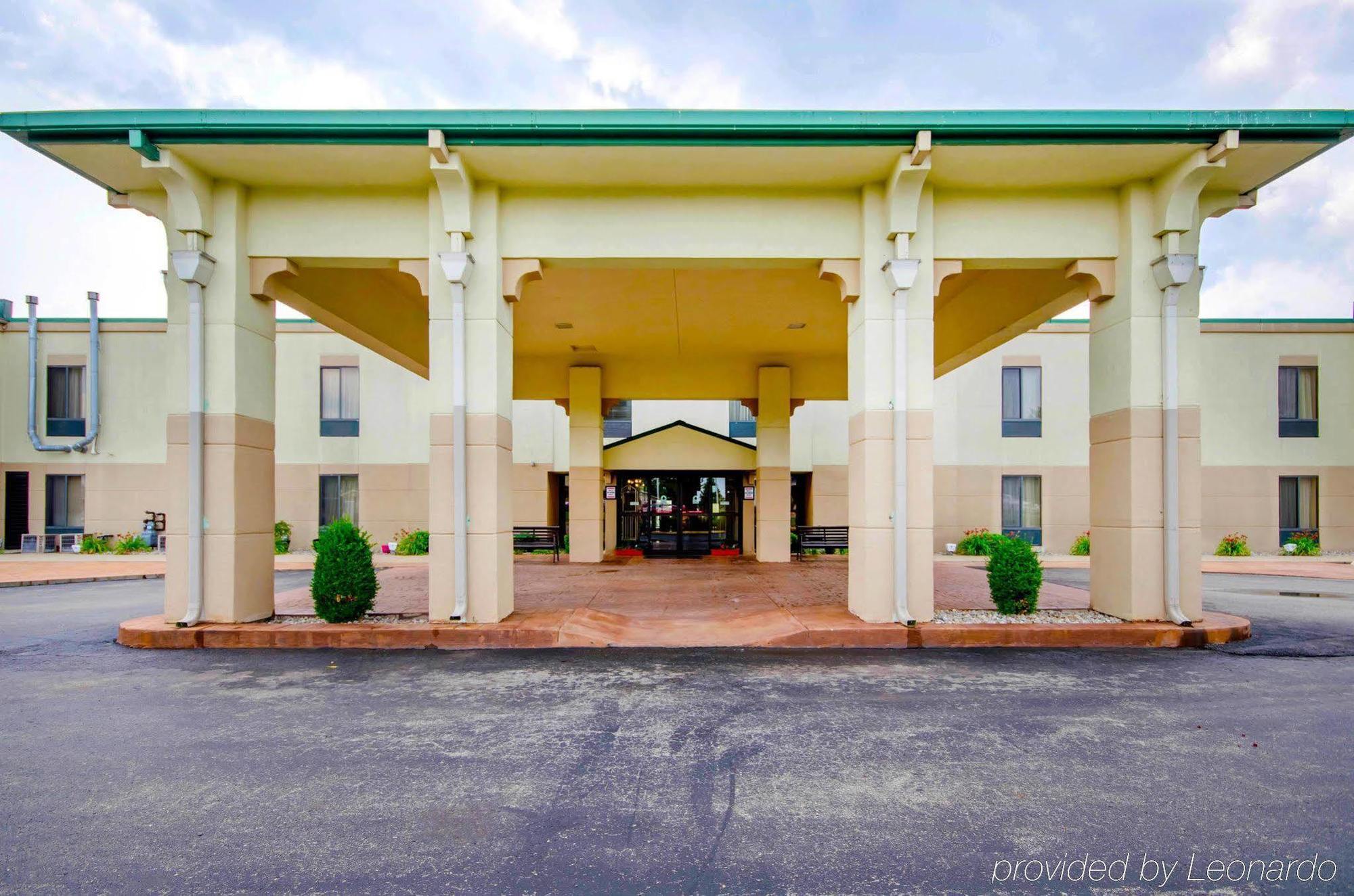 Comfort Inn 巴兹敦 外观 照片